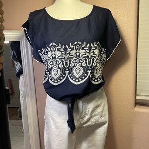 Soho NY & Co Navy Blue Embroidered Tie-Front Crop Top Small NWT